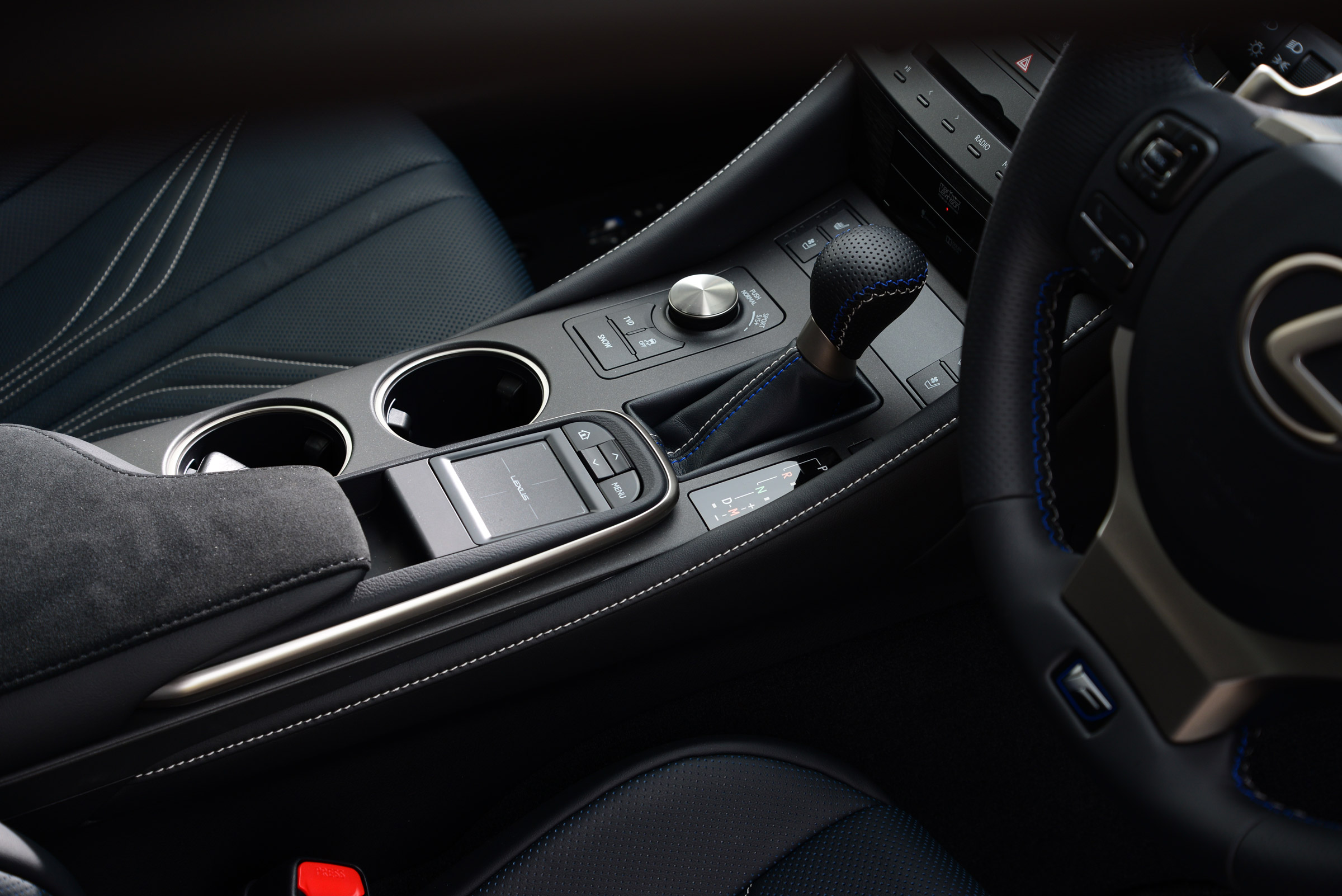 Lexus RC F console