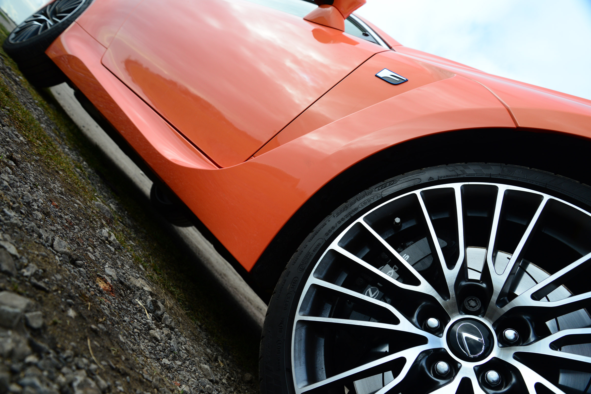 Lexus RC F wheel