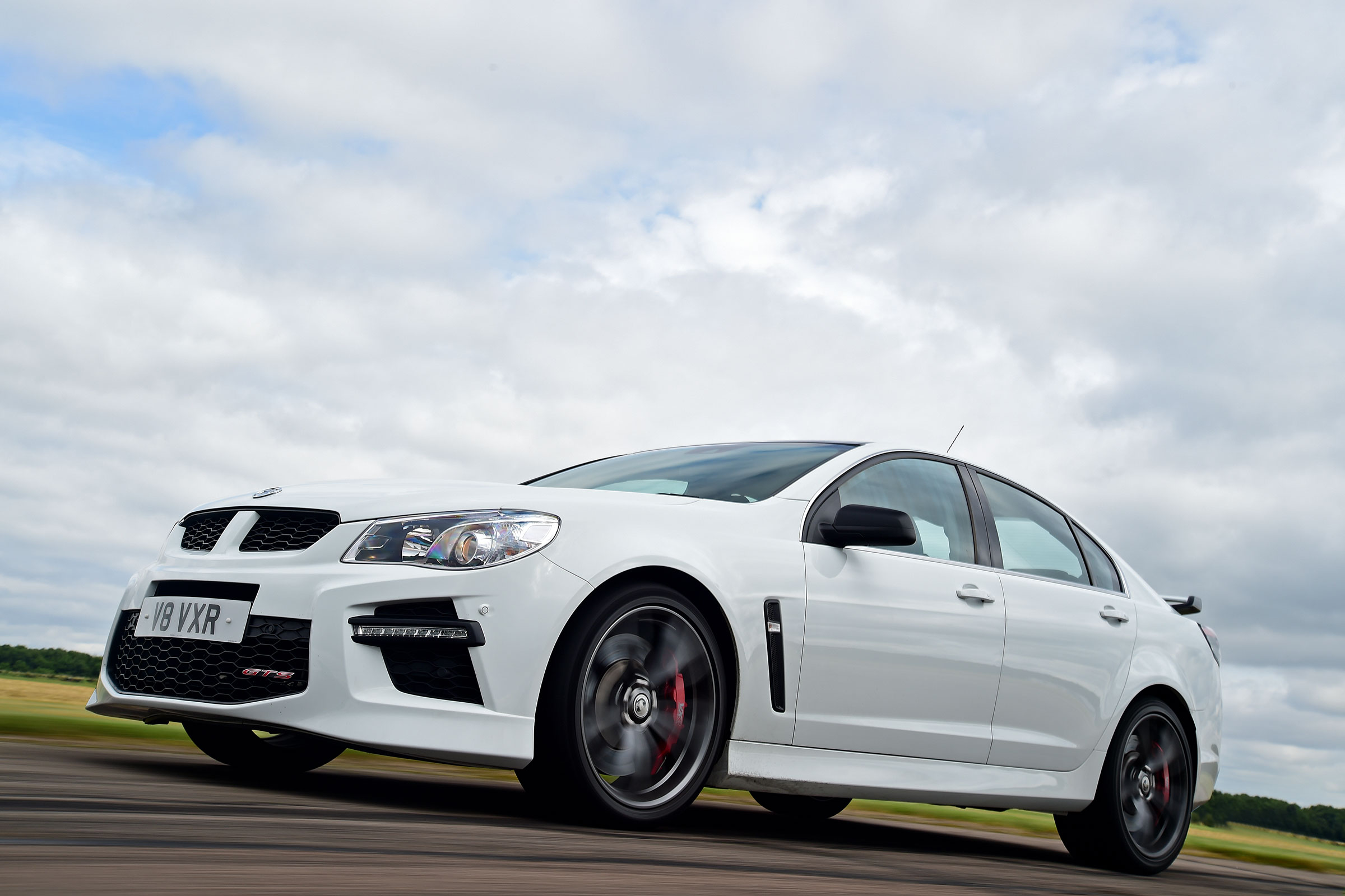 Vauxhall VXR8 GTS - front tracking