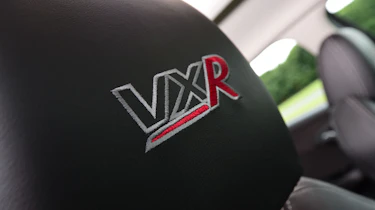 Vauxhall VXR8 GTS - headrest