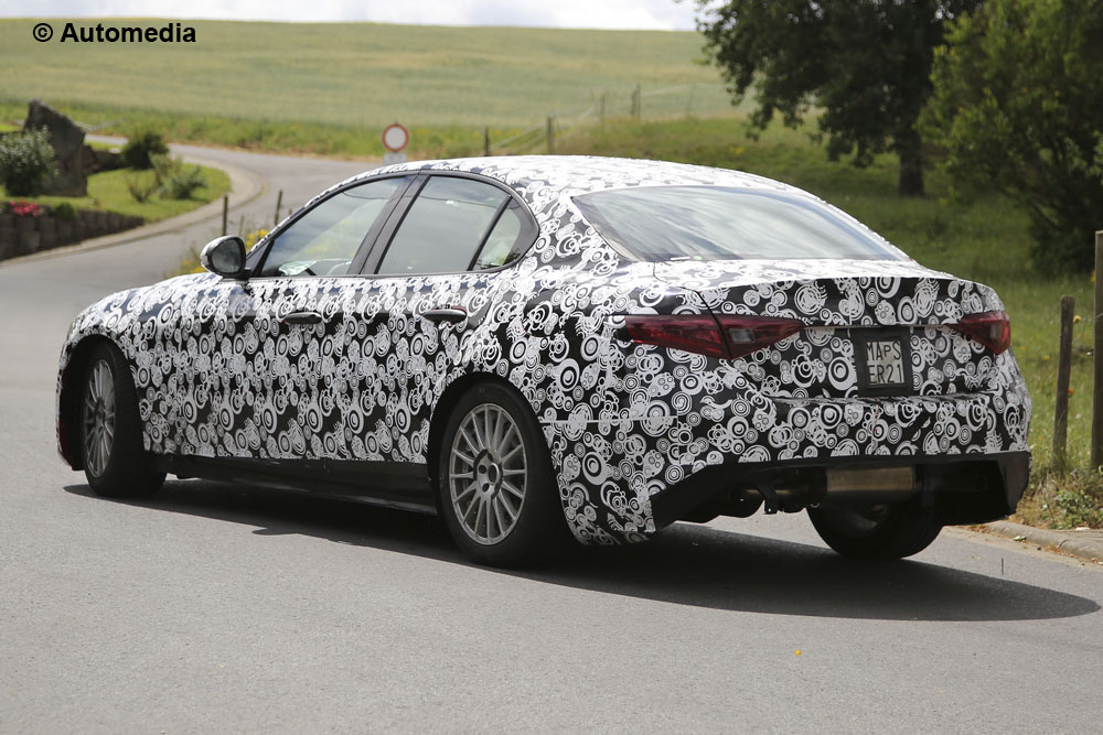 Alfa Giulia standard rear side
