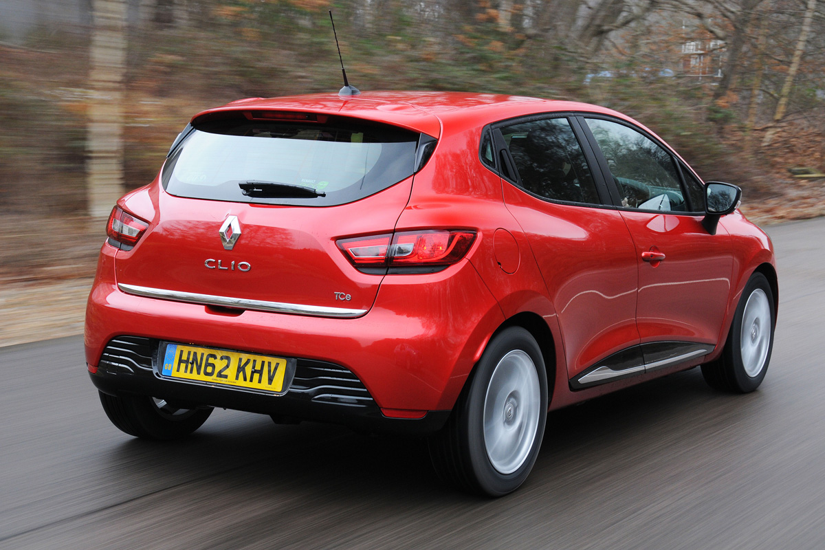 Renault Clio rear tracking
