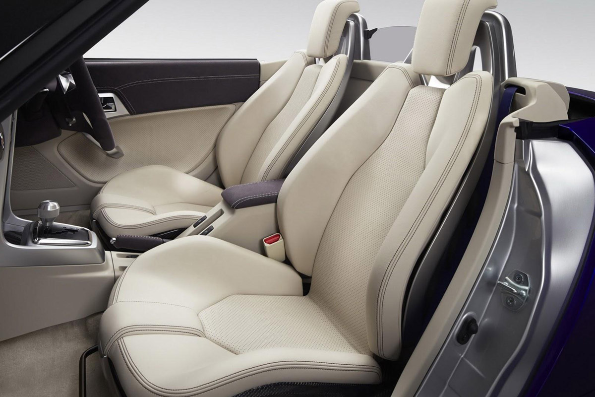 Daihatsu Copen concept seats