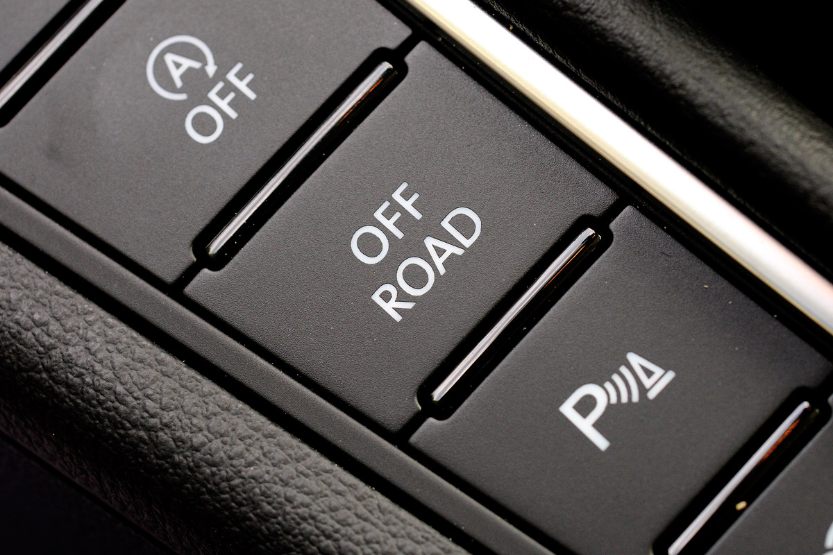Volkswagen Passat Alltrack interior detail