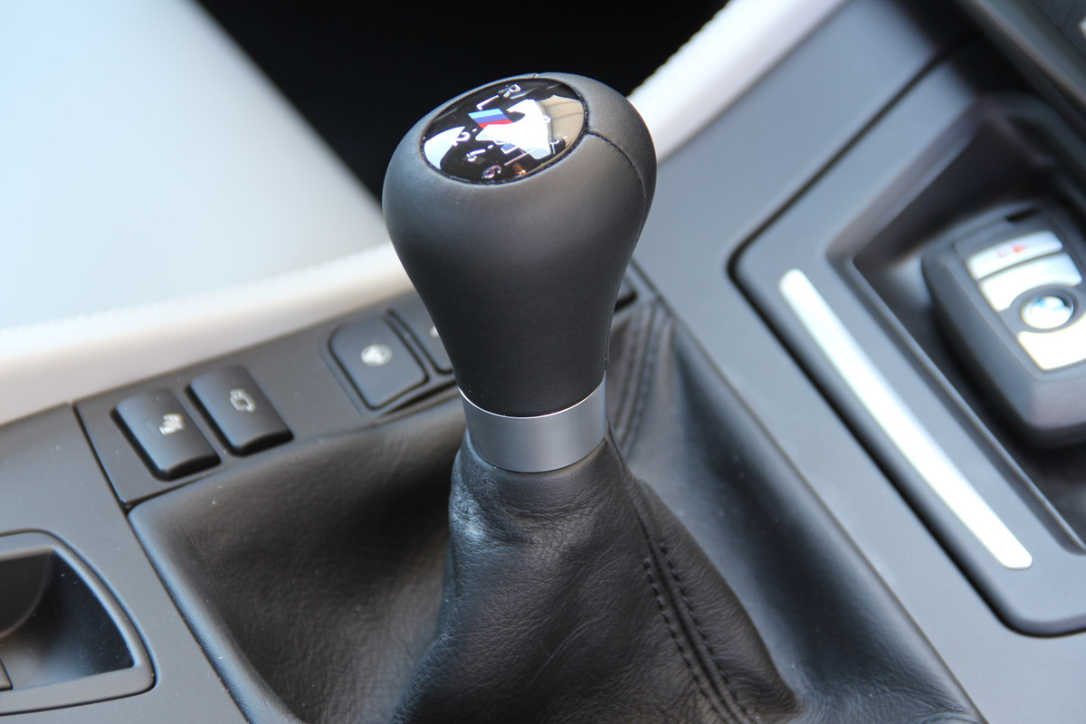 BMW M5 manual gearbox detail