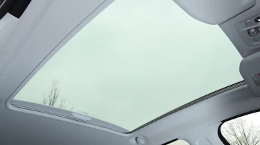 Peugeot 208 panoramic sunroof detail