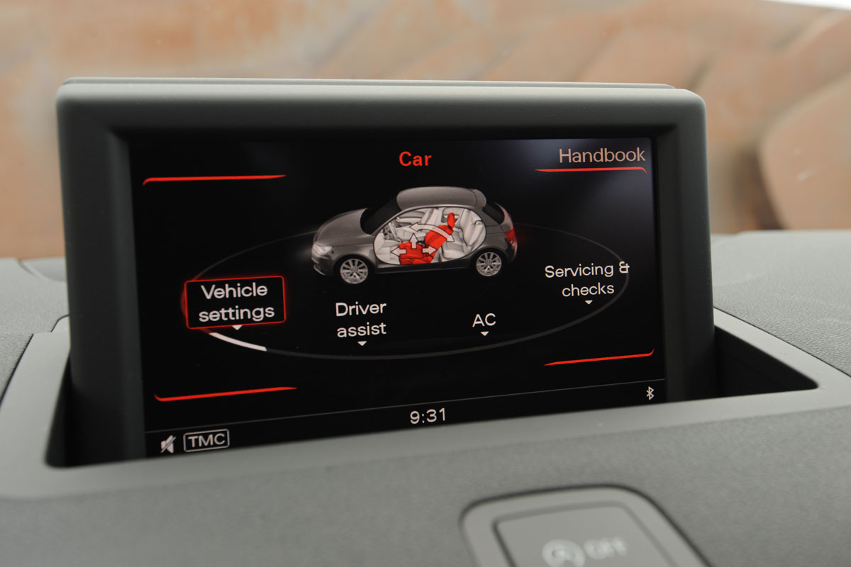 Audi A1 interior display