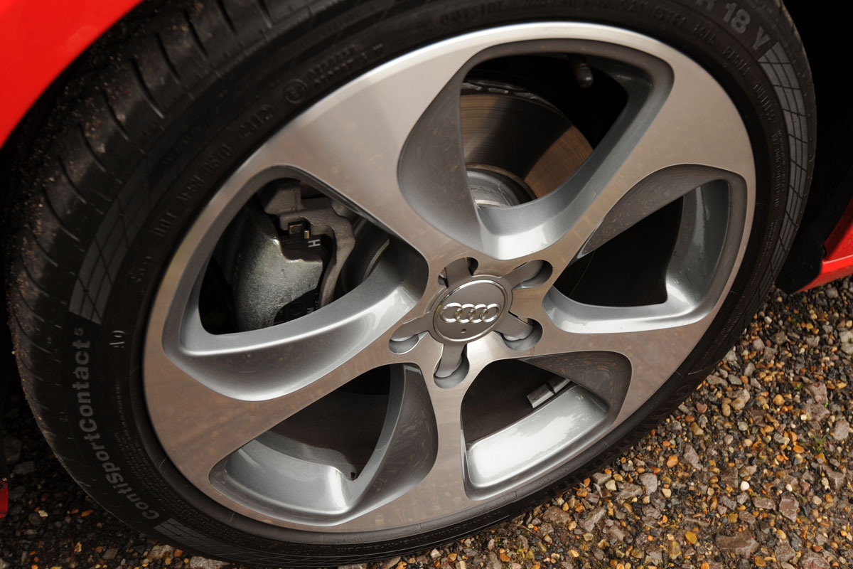 Audi A3 1.8 TFSI alloy wheel