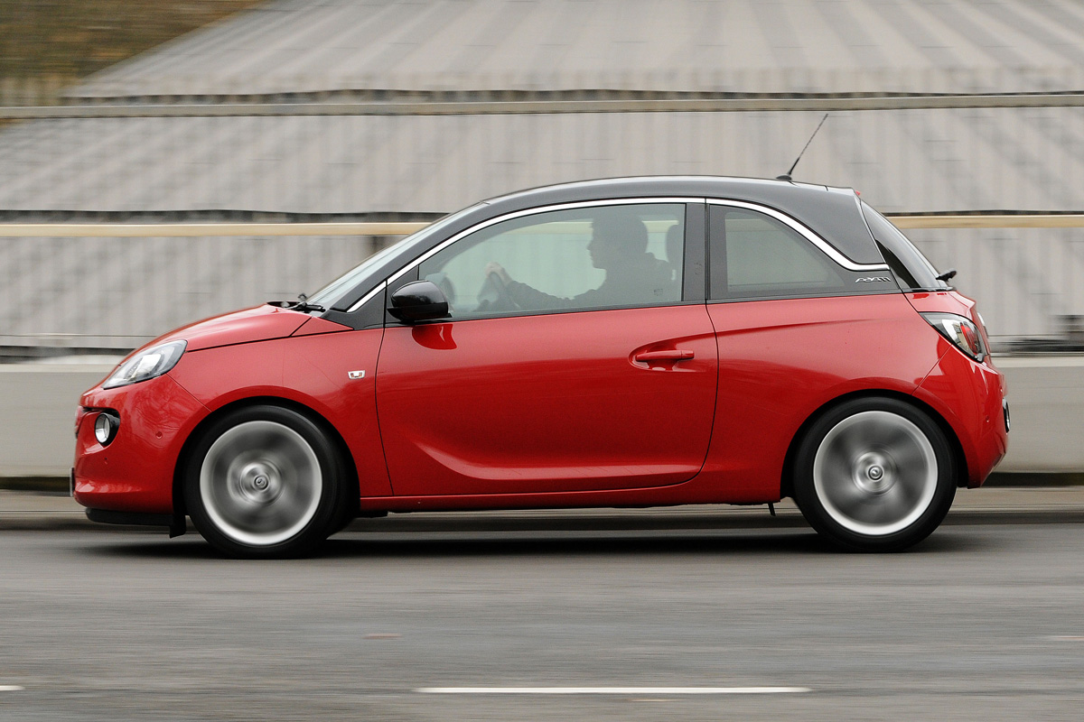 Vauxhall Adam panning