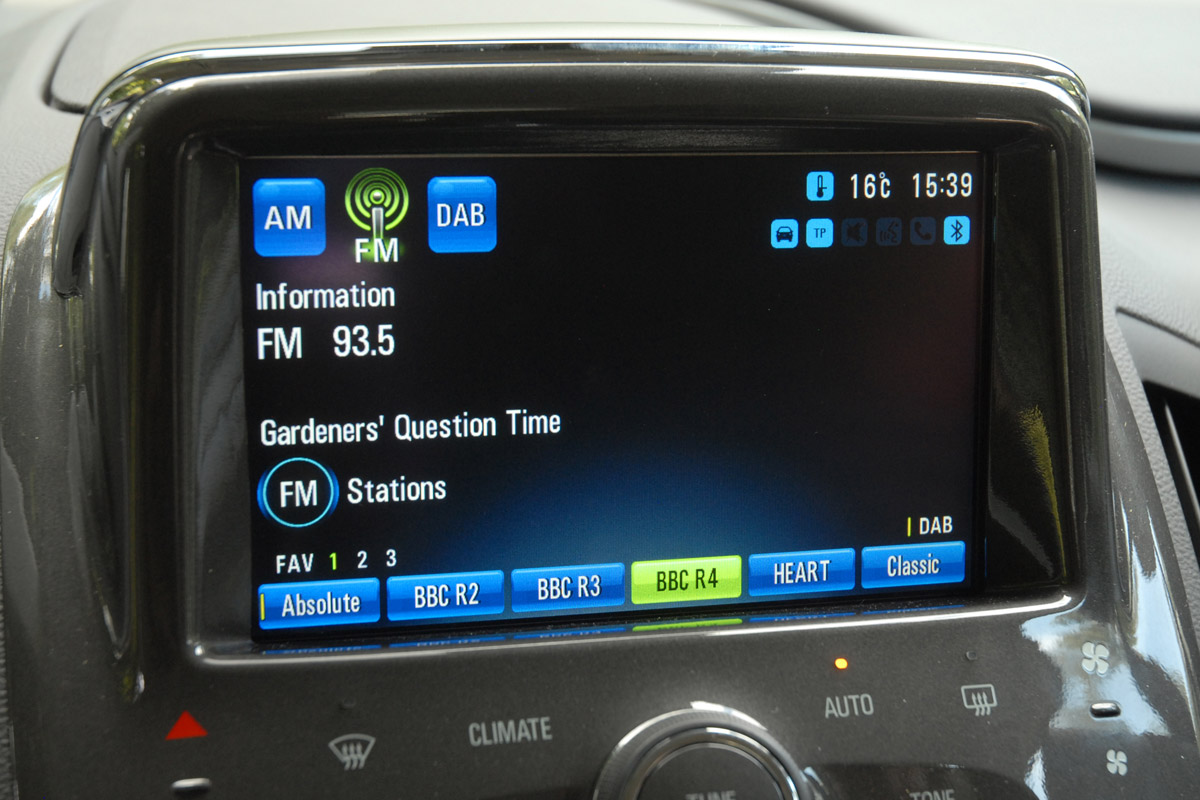 Vauxhall Ampera interior screen