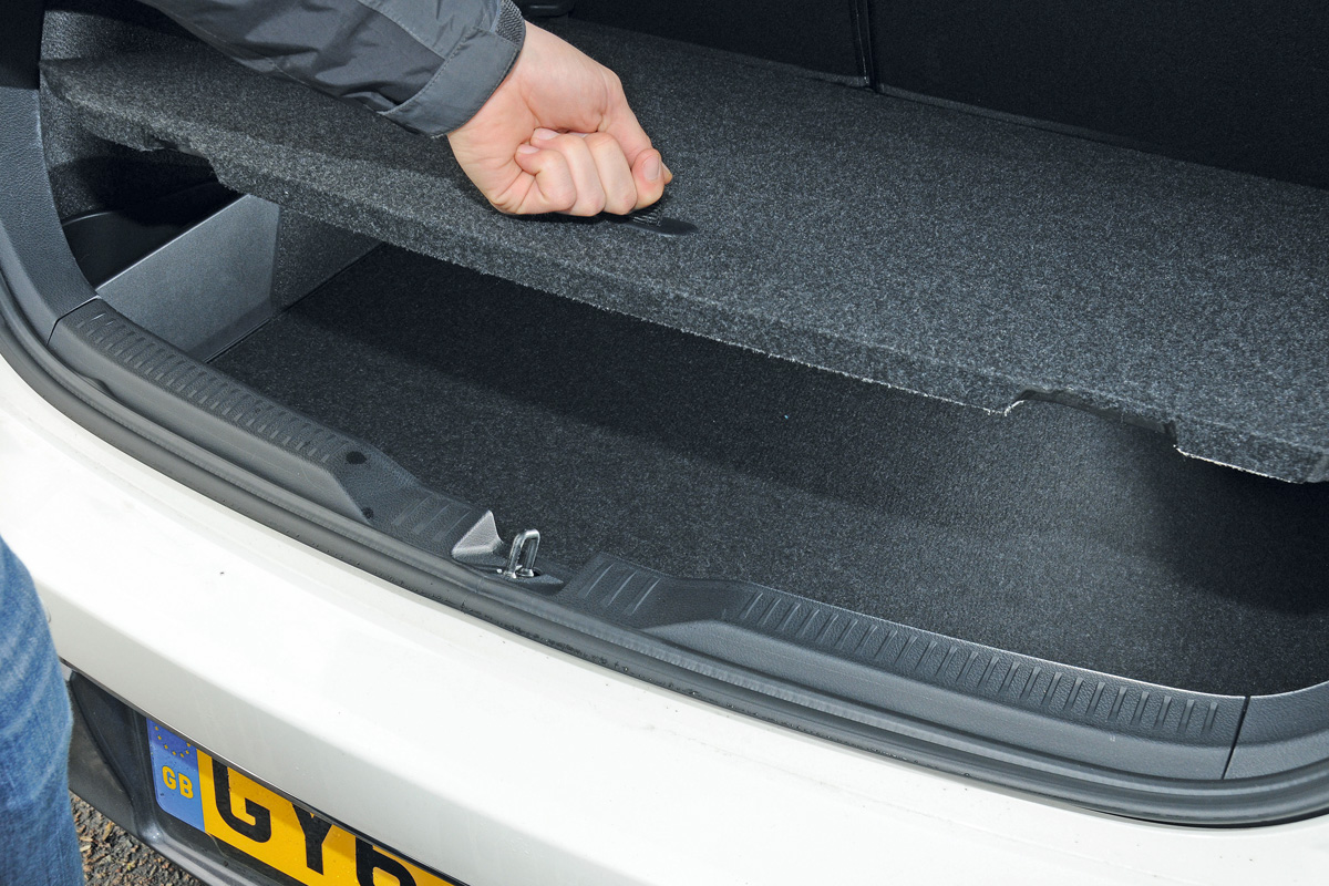 Toyota Auris Hybrid boot detail