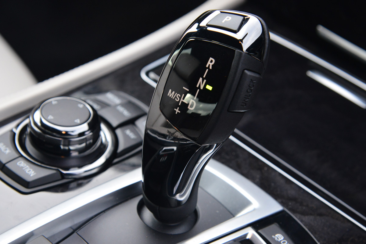 BMW 730Ld interior detail
