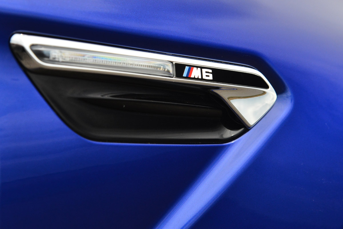BMW M6 Convertible badge detail