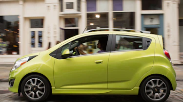 Chevrolet Spark panning