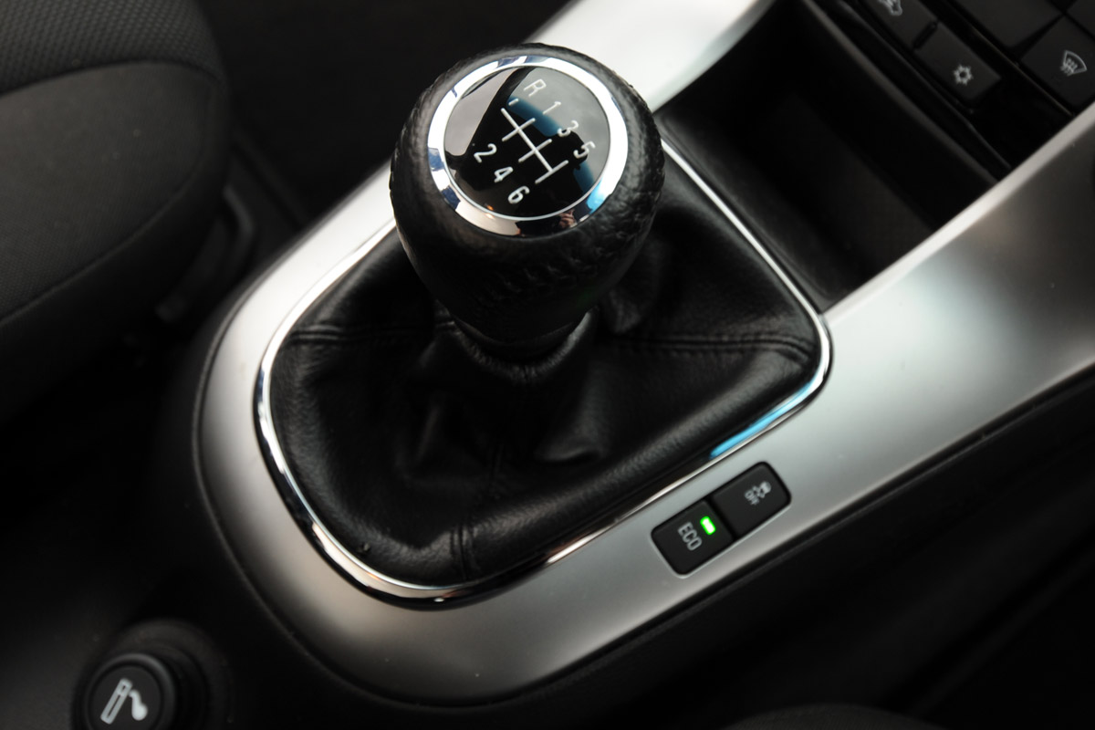 Chevrolet Cruze gearbox detail