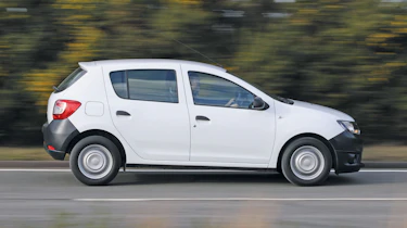 Dacia Sandero Access panning