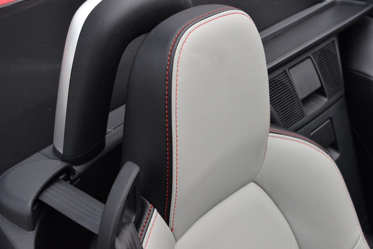 Mazda MX-5 Kuro headrest detail