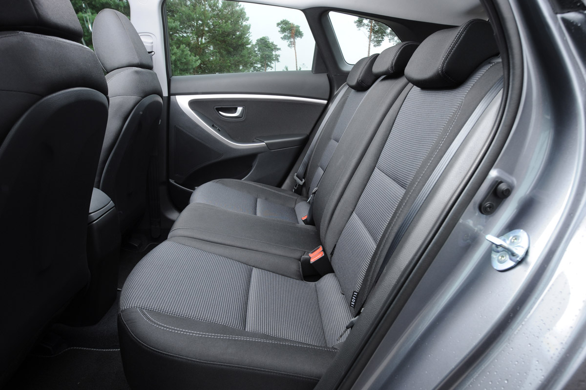 Hyundai i30 Tourer rear seats