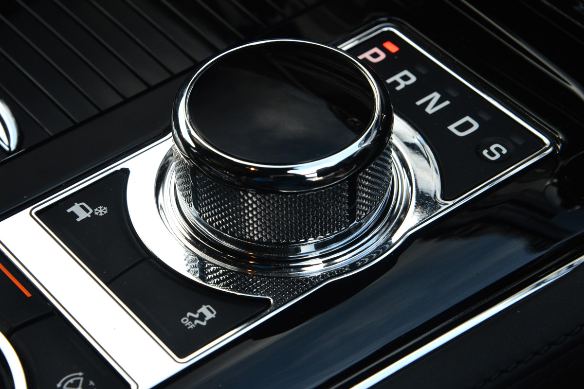 Jaguar XJ L interior detail