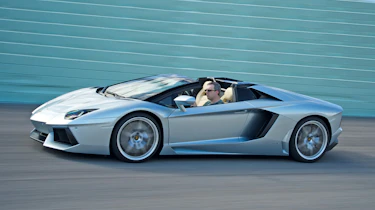 Lamborghini Aventador Roadster tracking