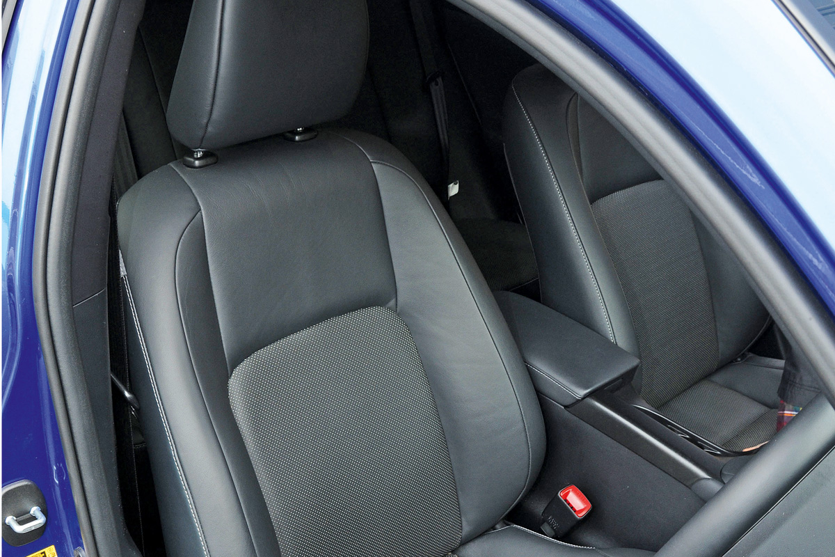 Lexus CT200h seats