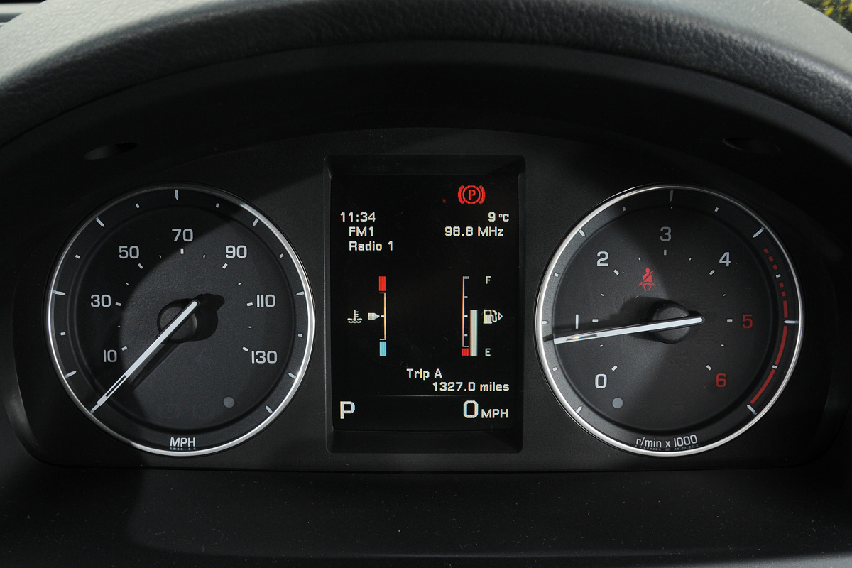 Land Rover Freelander dials