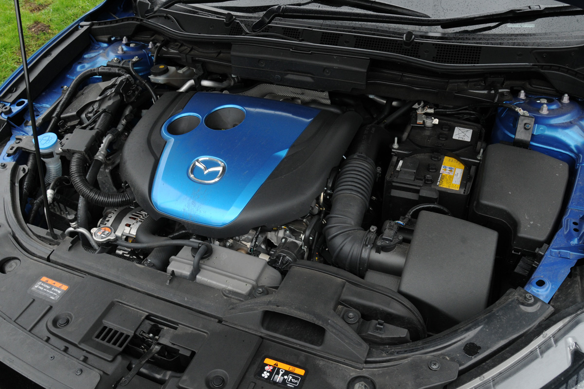Mazda CX-5 engine detail