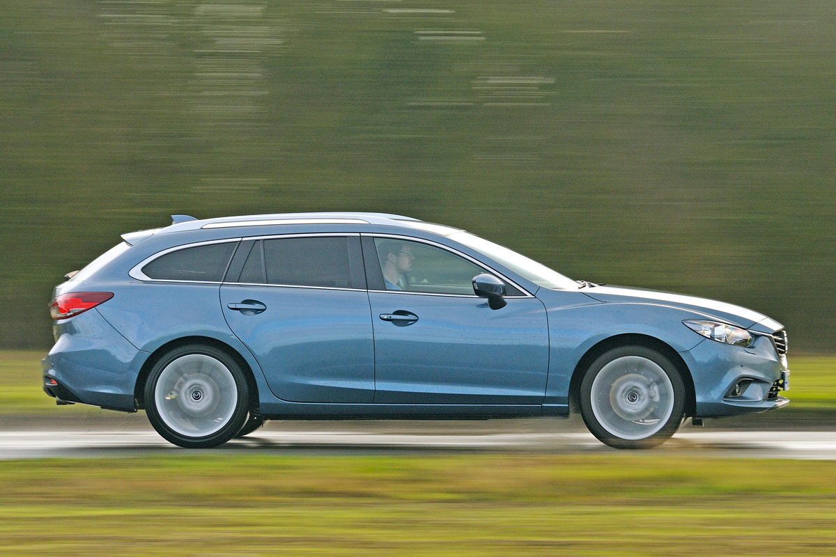 Mazda 6 Tourer panning