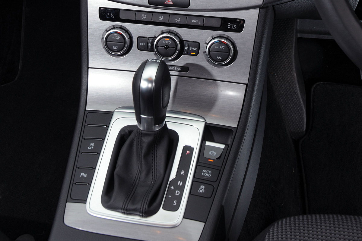 Volkswagen Passat Estate interior detail