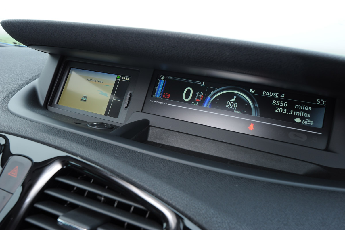 Renault Scenic interior screen