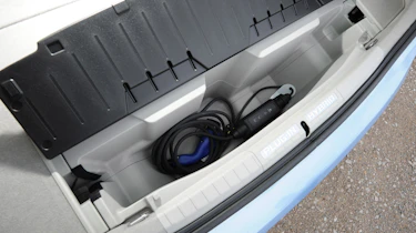Toyota Prius Plug-in detail