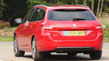 Peugeot 308 SW rear cornering