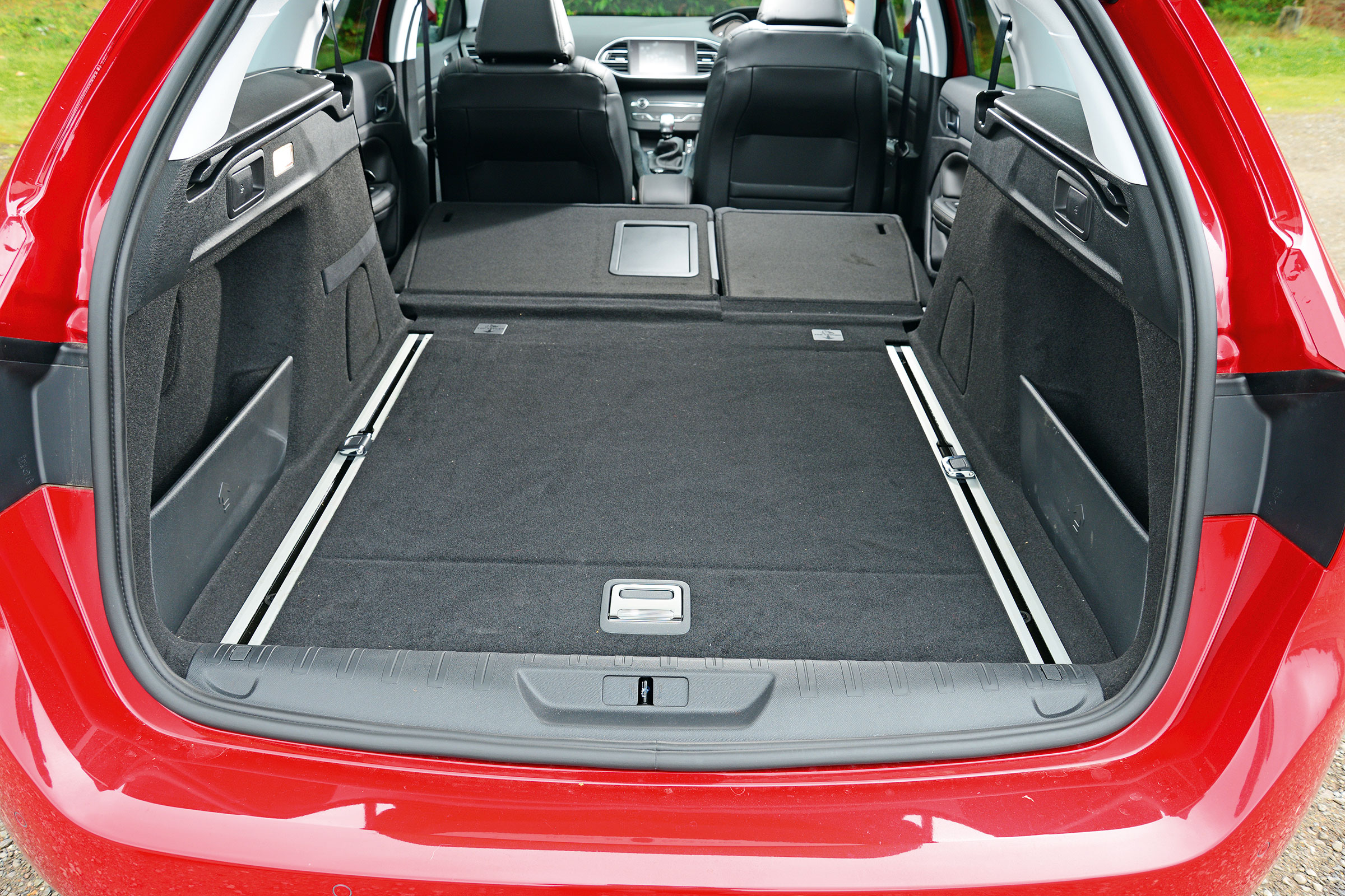 Peugeot 308 SW boot