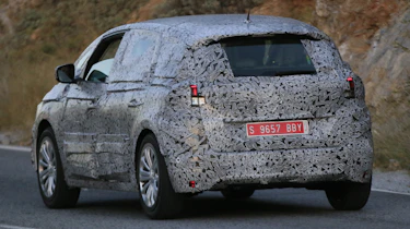 Renault Scenic spyshots rear