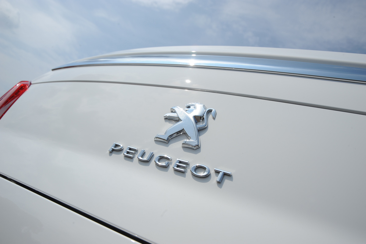 Peugeot 508 badge