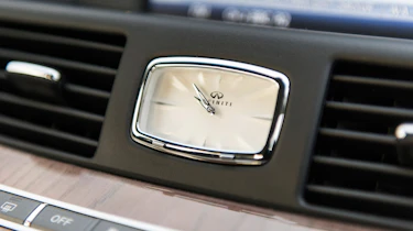 Infiniti Q70 hybrid clock