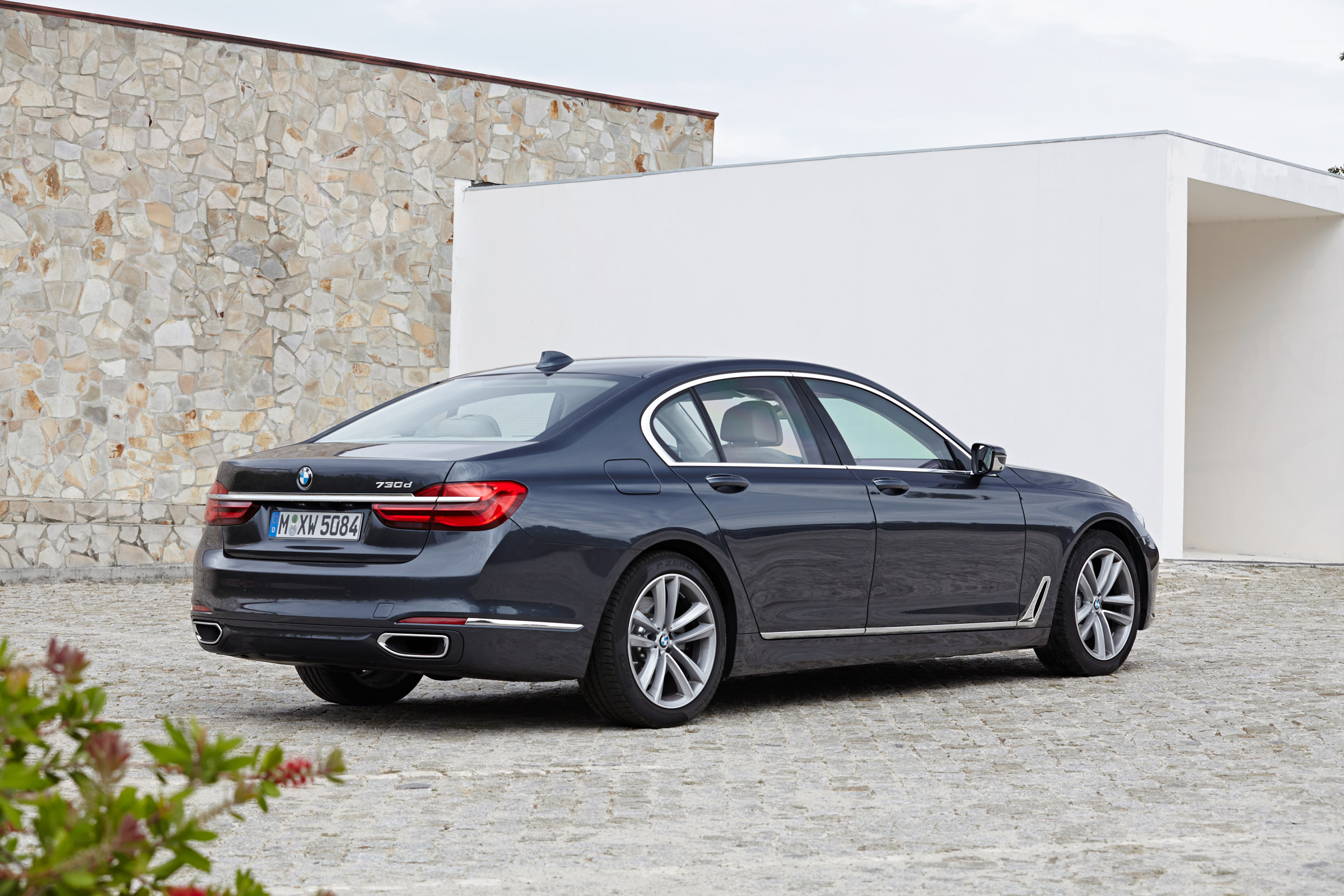 New BMW 7 Series 2015 rear static