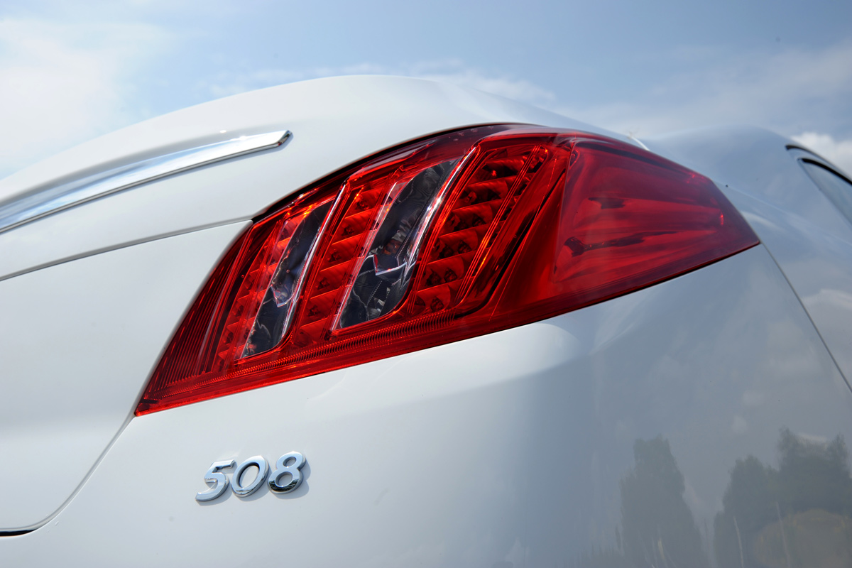 Peugeot 508 badge