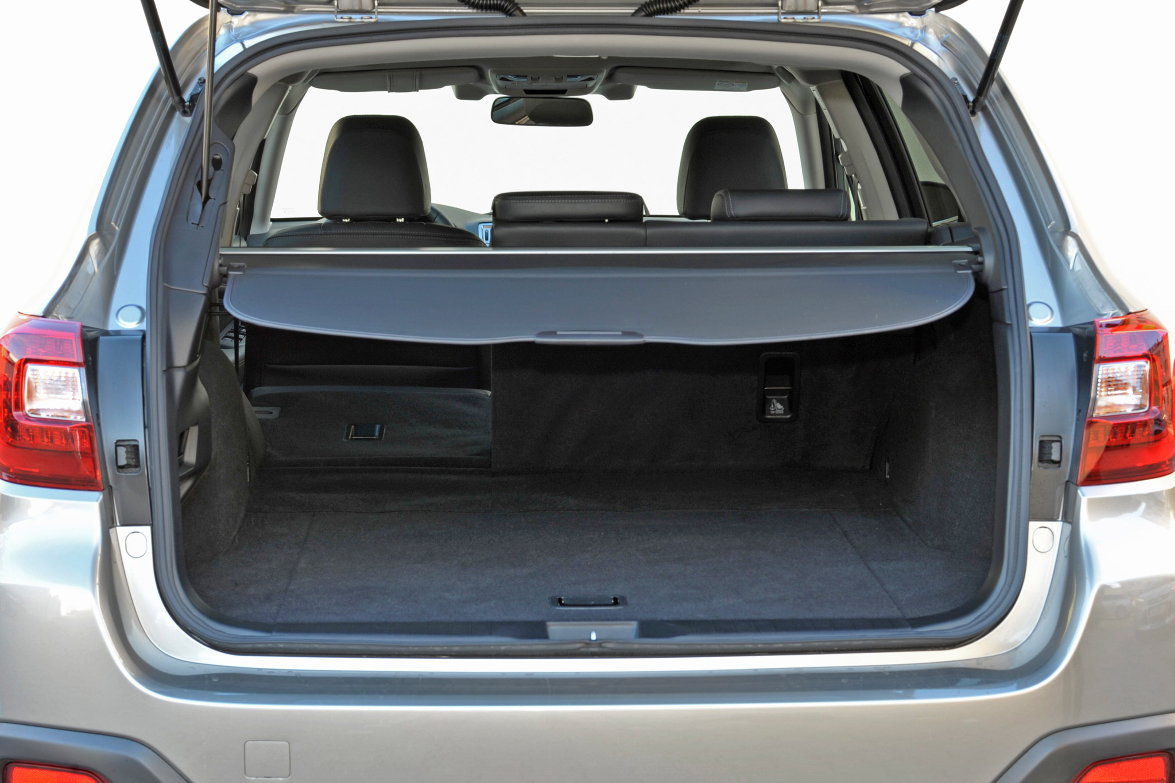 New Subaru Outback 2015 boot