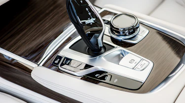 New BMW 7 Series 2015 gearstick