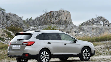New Subaru Outback 2015 rear static