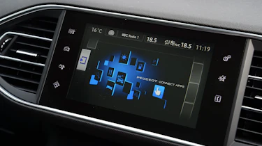 Peugeot 308 SW - touchscreen