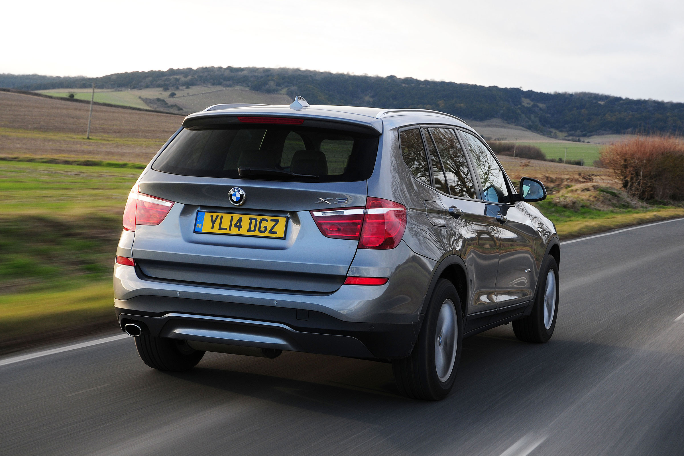 BMW X3 - rear tracking