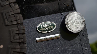 Land Rover Defender Autobiography - badge