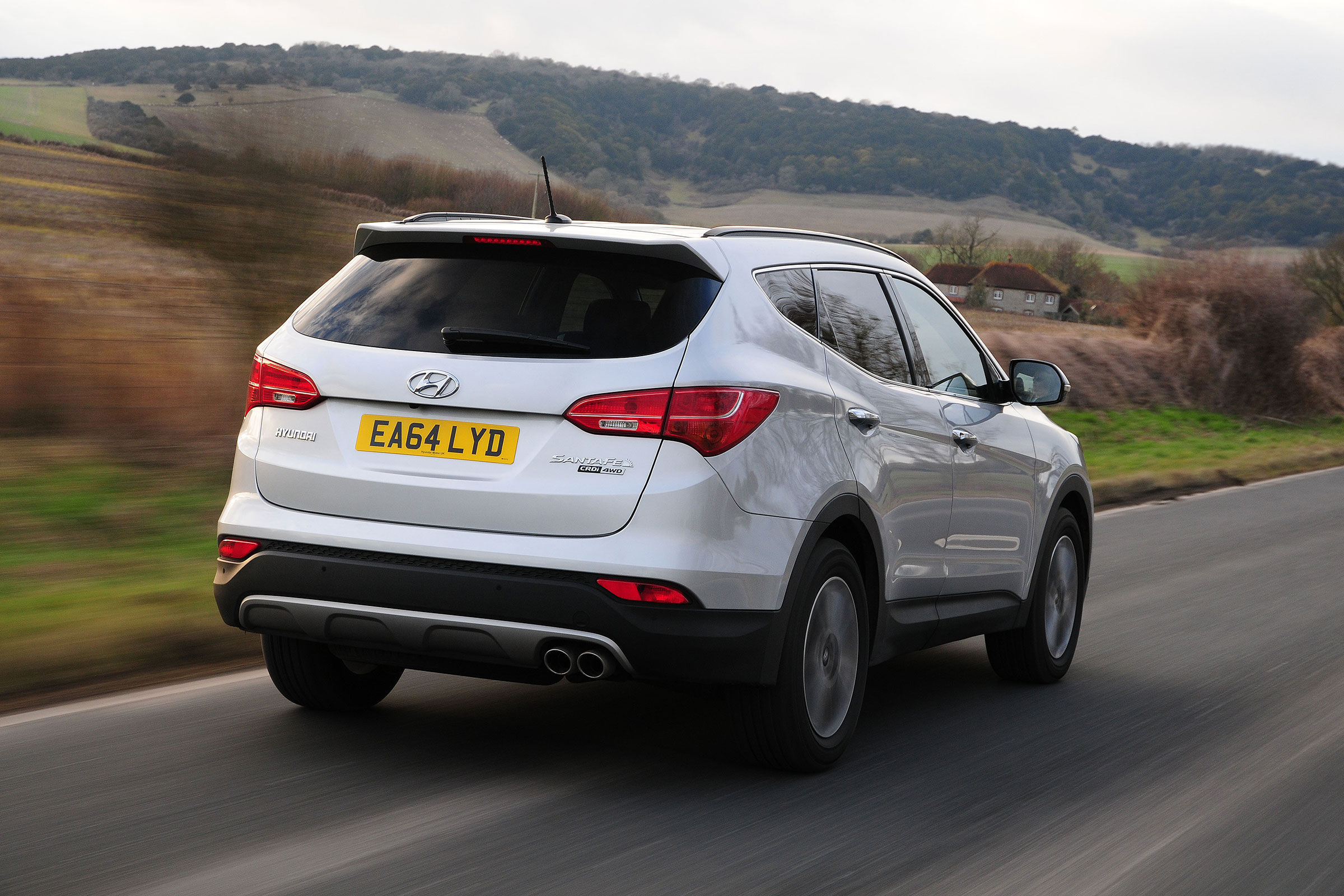 Hyundai Santa Fe - rear tracking