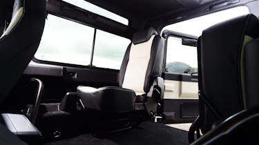 Land Rover Defender Autobiography - rear seats