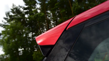 Land Rover Discovery Sport - spoiler