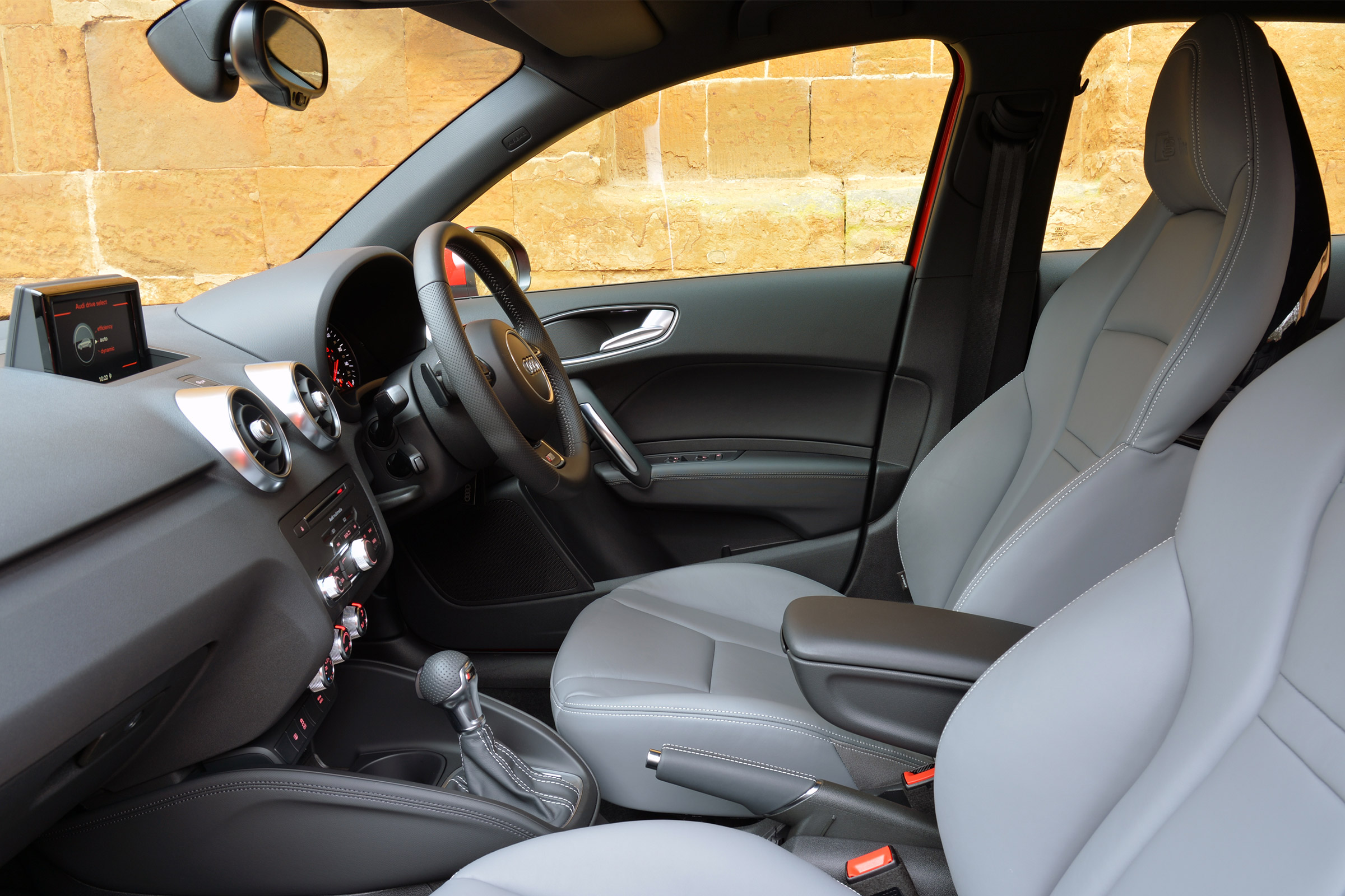 New Audi A1 2015 front seats