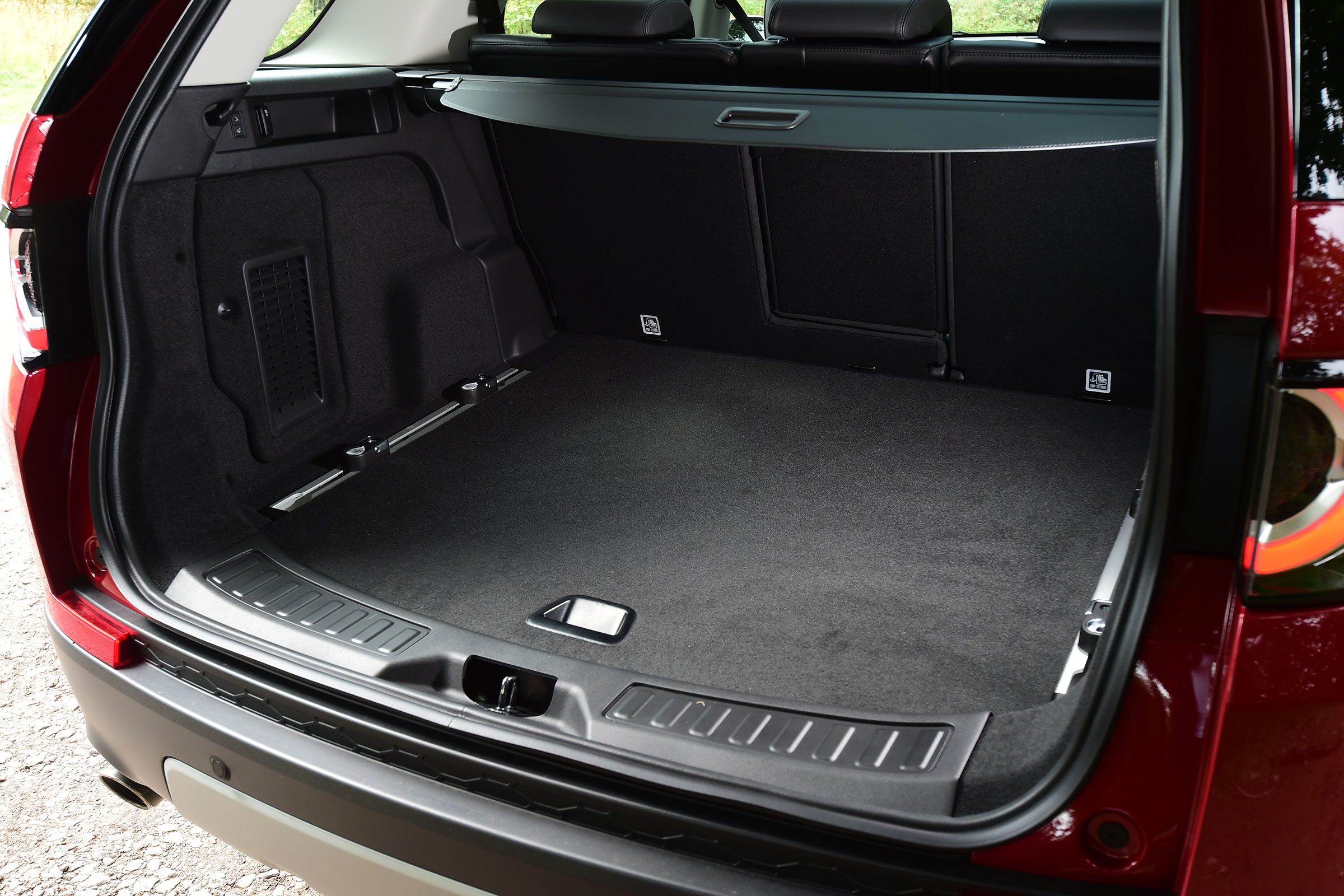 Land Rover Discovery Sport - boot