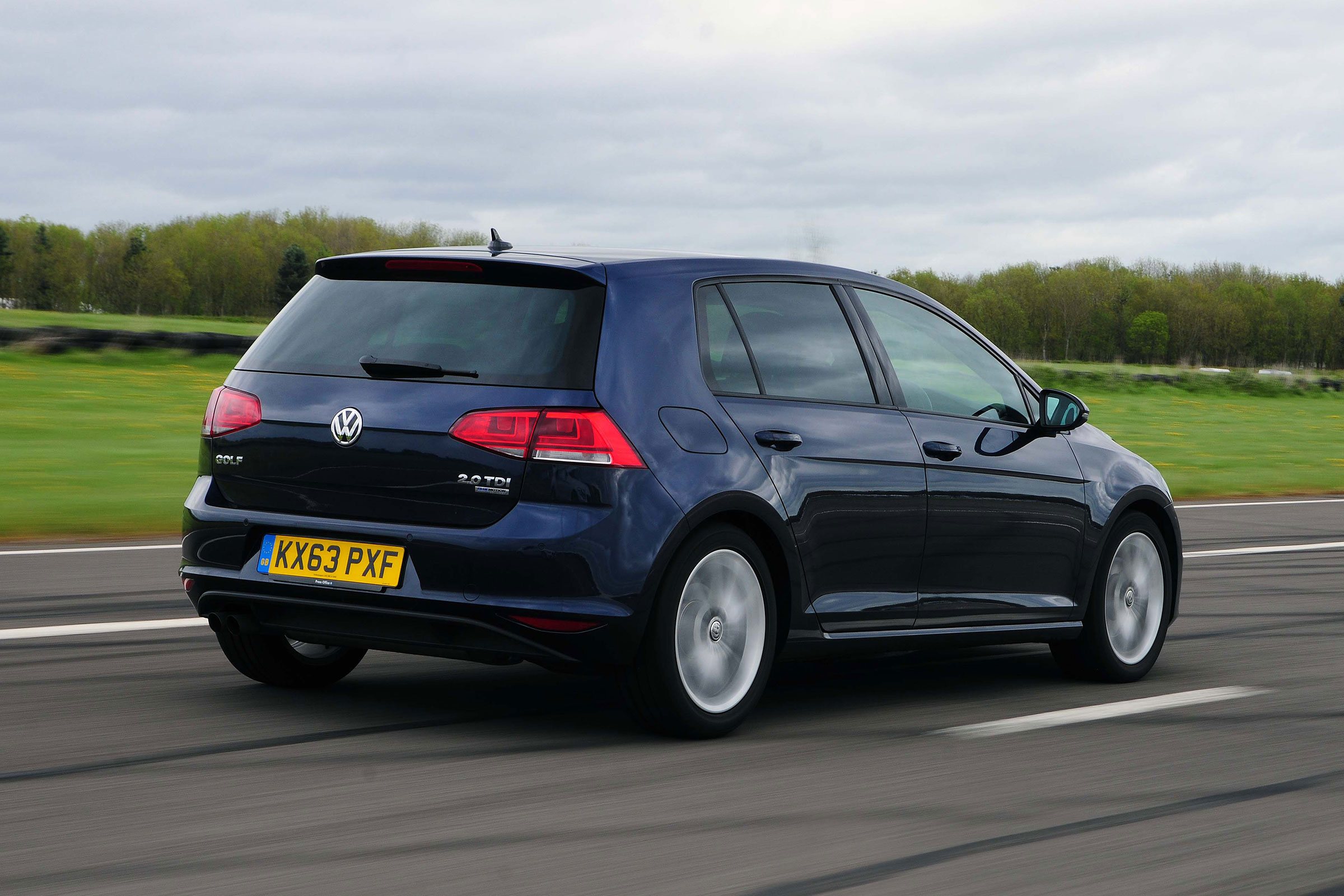 VW Golf - rear tracking